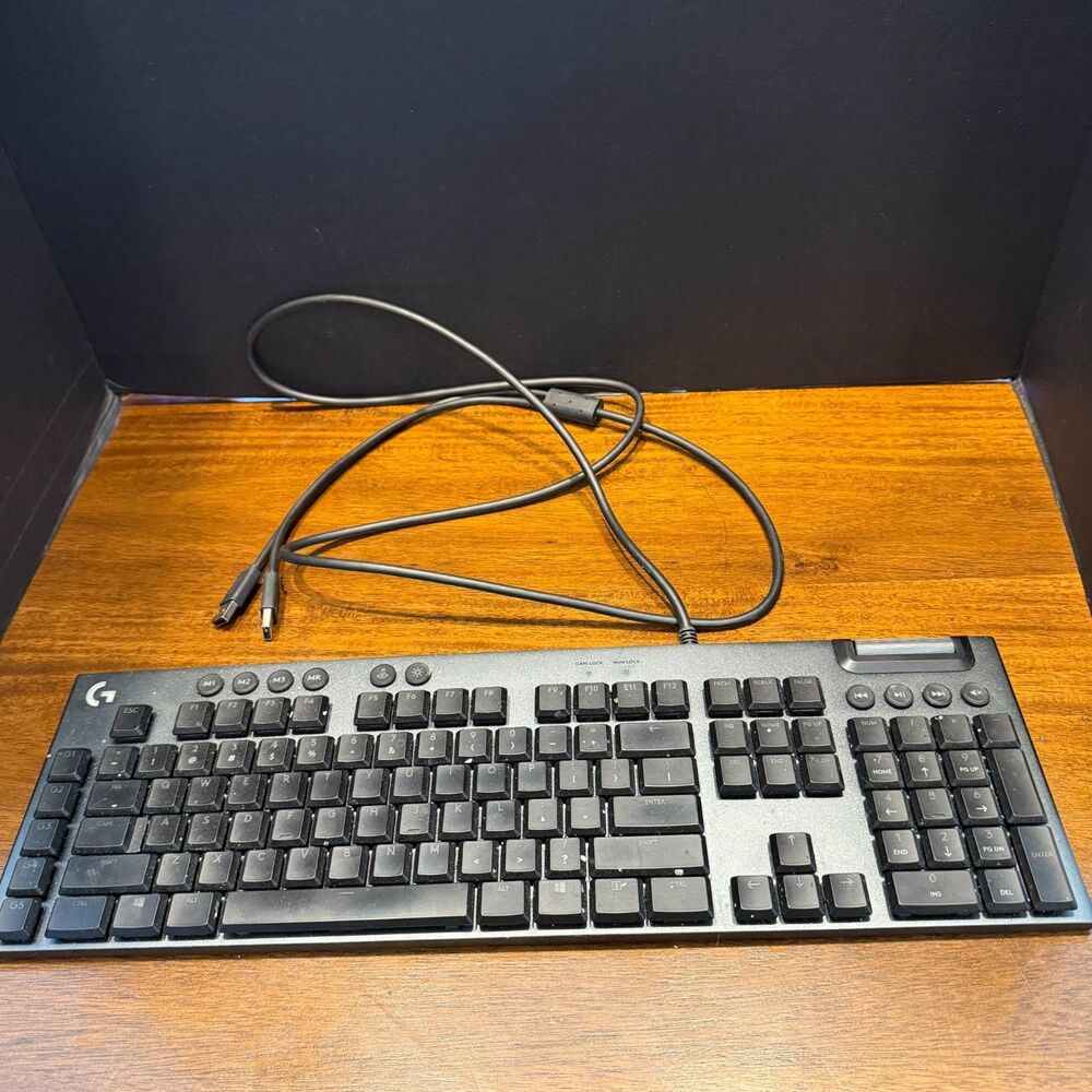 *READ* Logitech G815 LightSync RGB Mechanical Gaming Keyboard